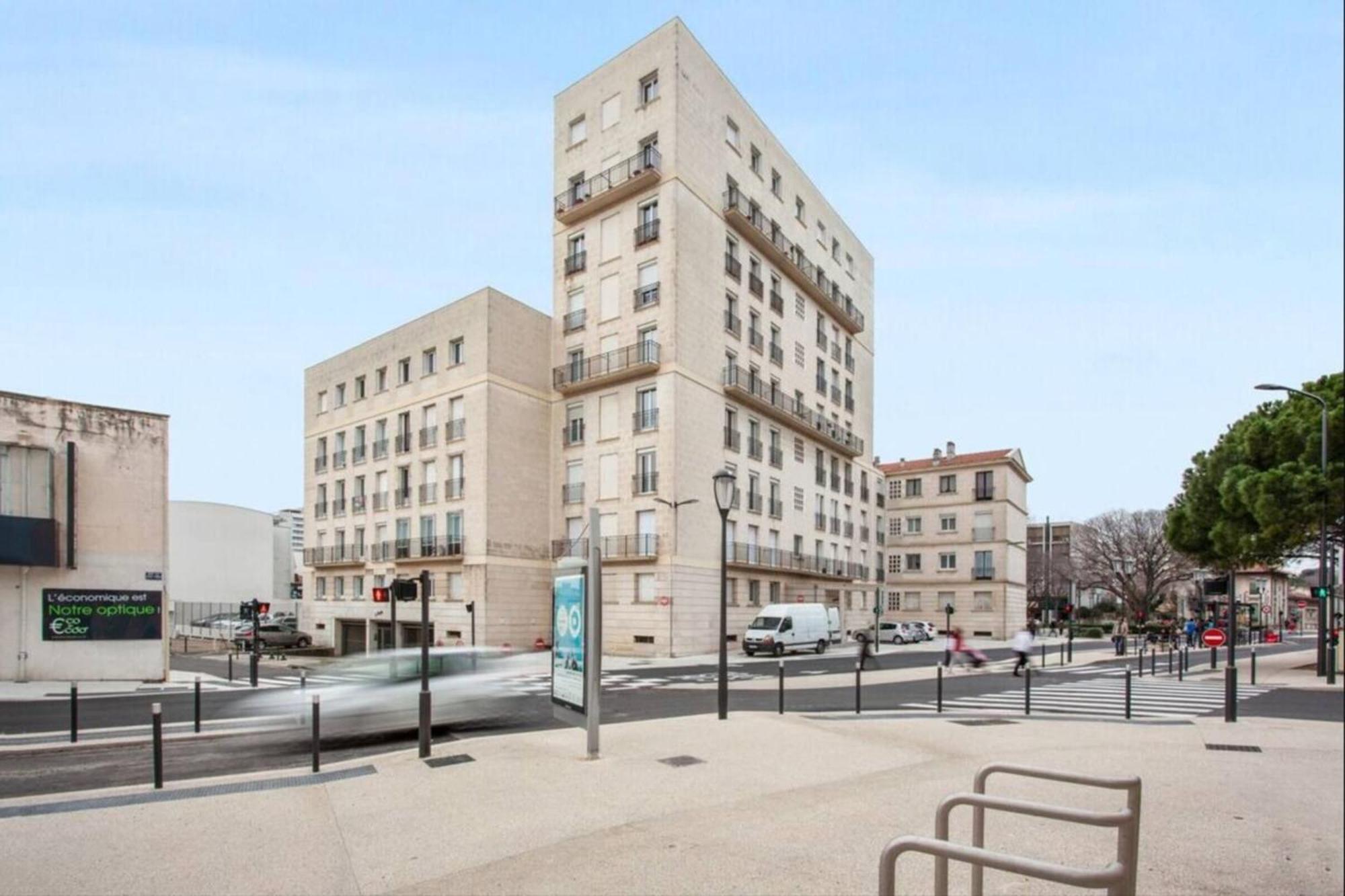 Atlas - Ovalia Nimes Exterior photo